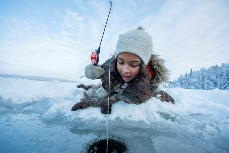 Explore ice fishing online game